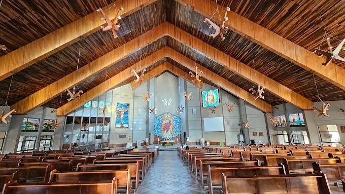 Interior da Paróquia Santa Cruz